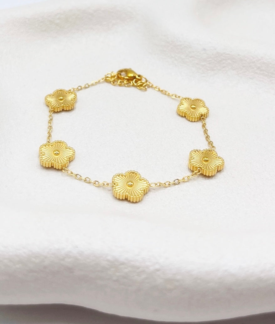 Flowerchild Bracelet gold