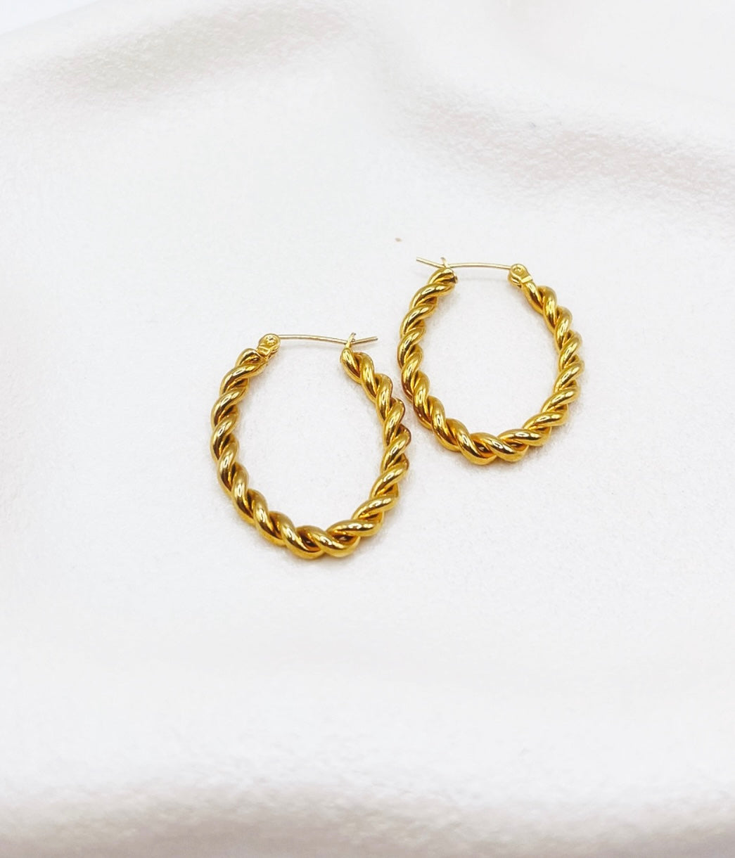 Retro Twist Earrings gold