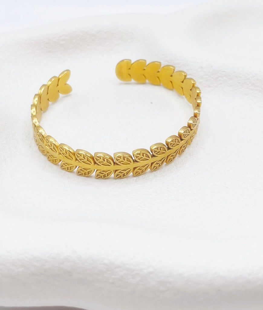 Leaf me Bracelet gold