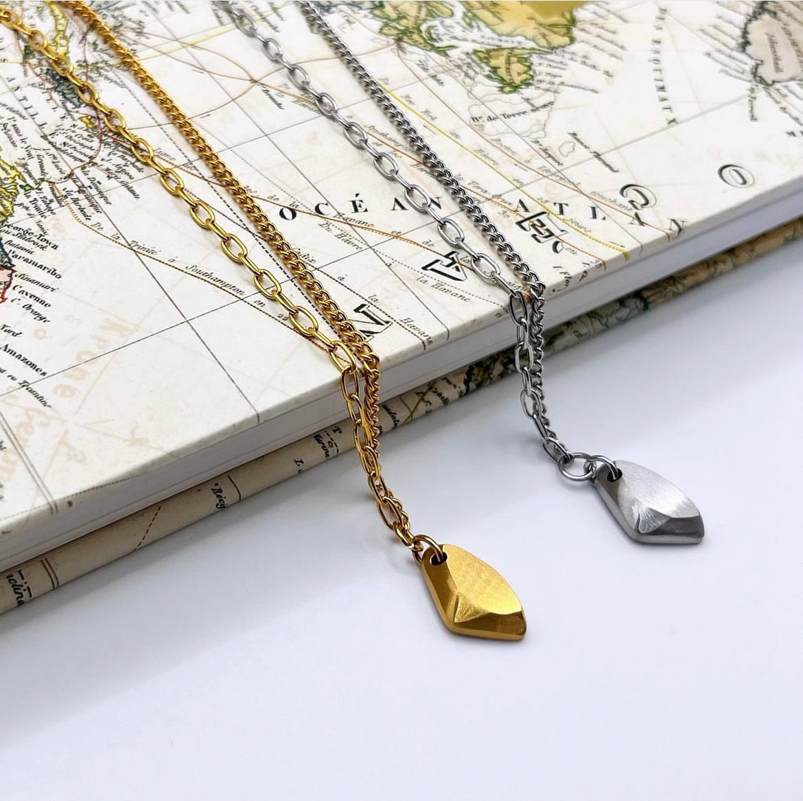 Meteorite Necklace gold