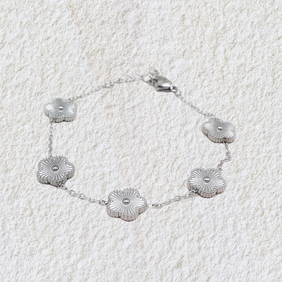 Flowerchild Bracelet silver